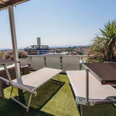 - Attico Fronte Mare