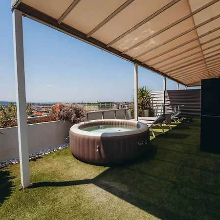 - Attico Fronte Mare